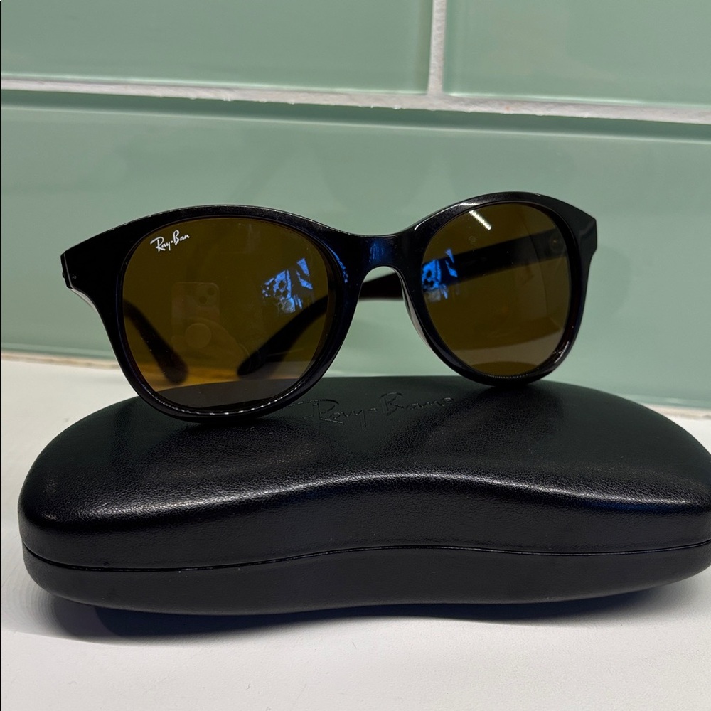 Ray-Ban Black Frame Sunglasses with Brown Lenses